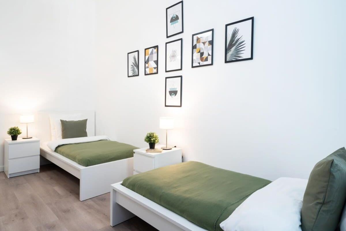 Large Apartment At Perfect Central Location Budapest Exterior photo